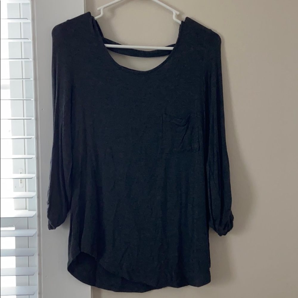 Half sleeve open back shirt